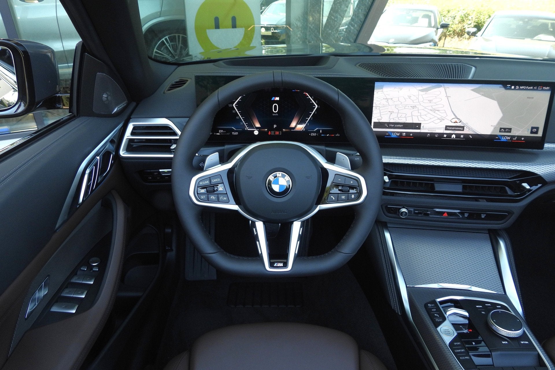BMW 4 Serie Cabrio 420i M Sport Automaat / Air Collar / Adap, Automaat, 1998 cc, Zwart, Cabriolet