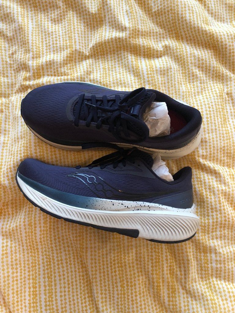 Saucony Hardloopschoenen, Blauw, Sportschoenen, Ophalen of Verzenden, Zo goed als nieuw