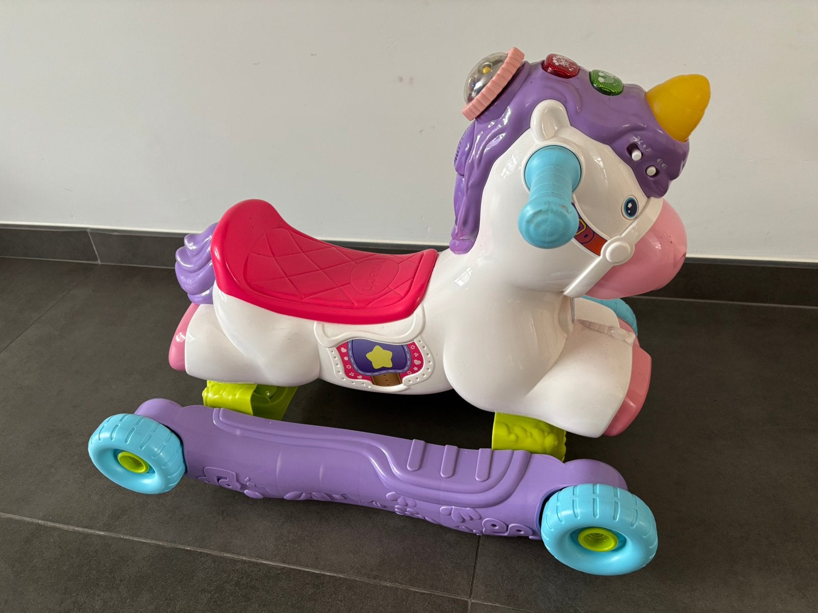 Vtech unicorn hobbelpaard/loopwagen, Ophalen, Verstelbaar, Gebruikt, Kinderen