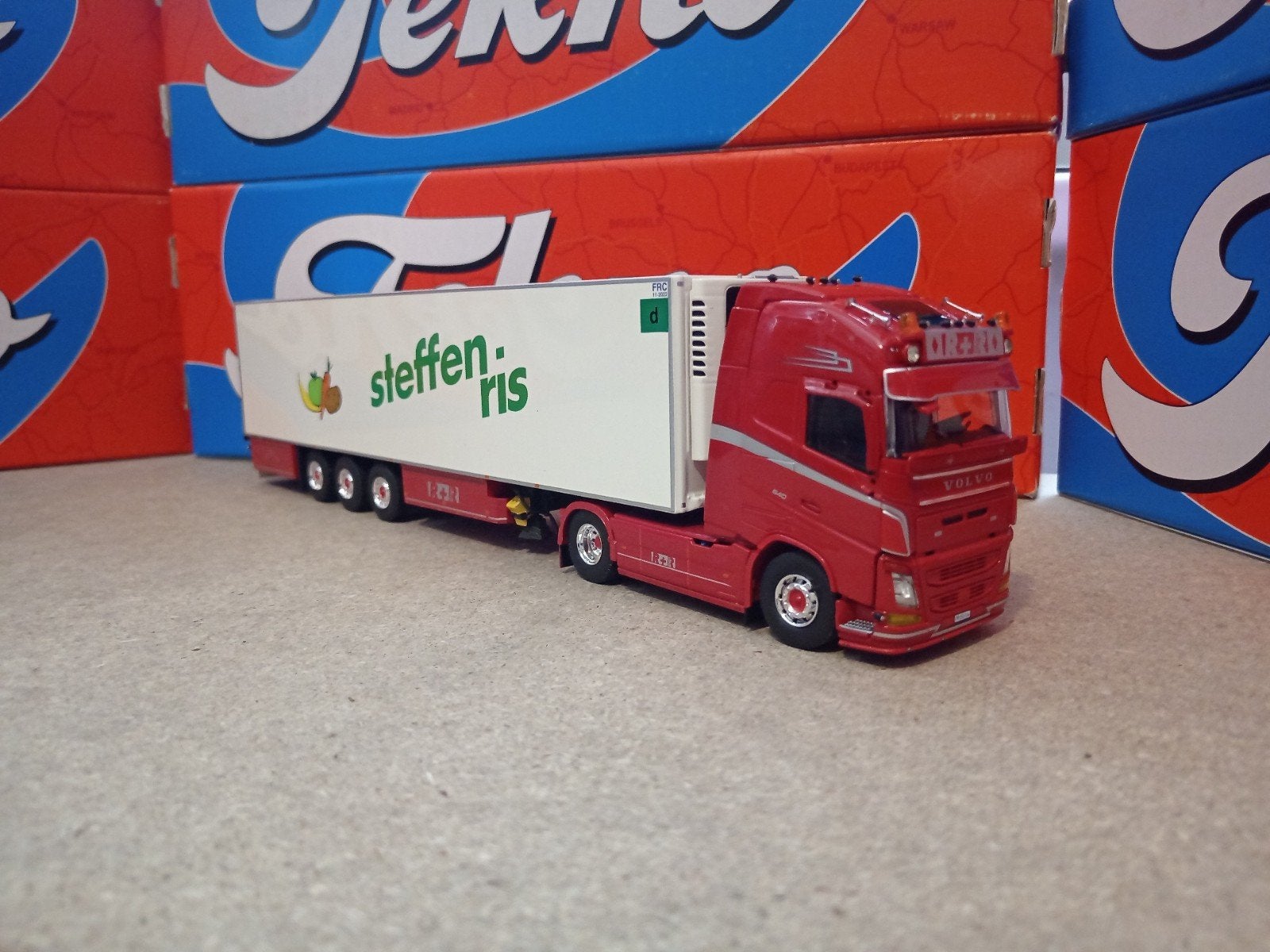 Volvo FH koeloplegger Steffen Ris Tekno, T, Nieuw, T, Bus of Vrachtwagen