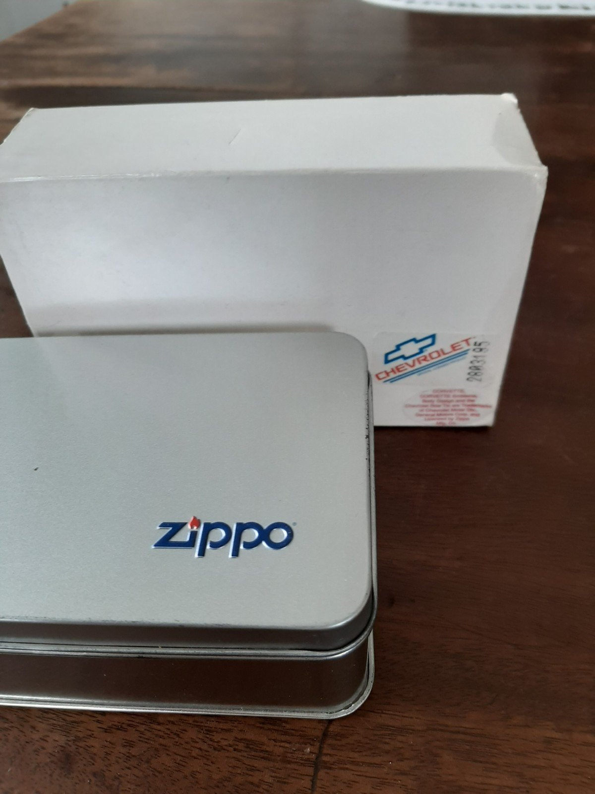 Zippo aansteker en sleutelhanger set - Chevrolet, Ophalen of Verzenden, Zo goed als nieuw, Aansteker