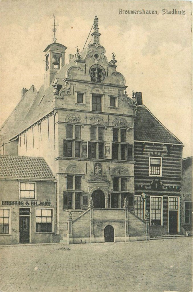 701-428-047 Brouwershaven Stadhuis, Verzamelen, Ophalen of Verzenden, Voor 1920, Zeeland