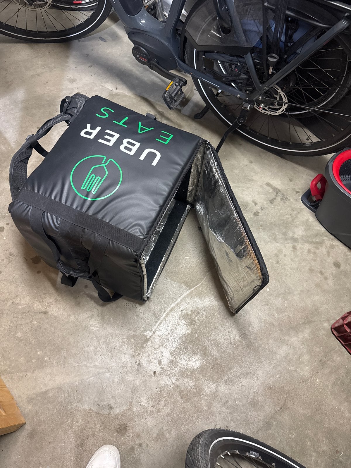 Uber Eats bezorgtas - mist borstbandsluiting, 40 cm of meer, Gebruikt, Ophalen of Verzenden, Waterdicht