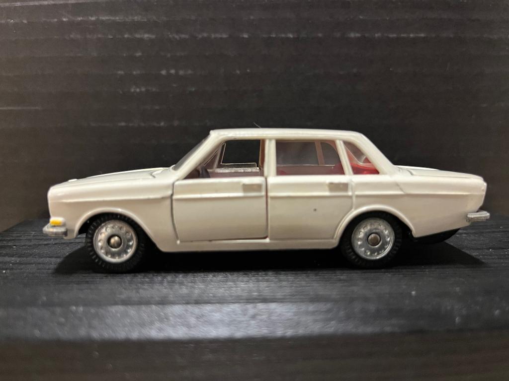 Tekno Volvo 144, Hobby en Vrije tijd, Modelauto's | 1:43, Ophalen of Verzenden, Zo goed als nieuw, Auto, Overige merken