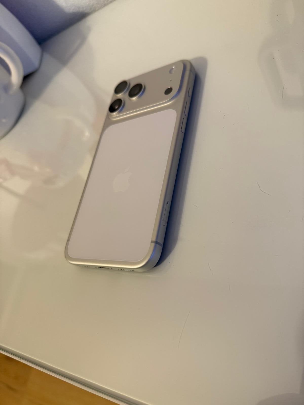 iPhone 17 Pro Max 1 TB, Telecommunicatie, Mobiele telefoons | Apple iPhone, Overige modellen, 1 TB, Ophalen of Verzenden, Zo goed als nieuw
