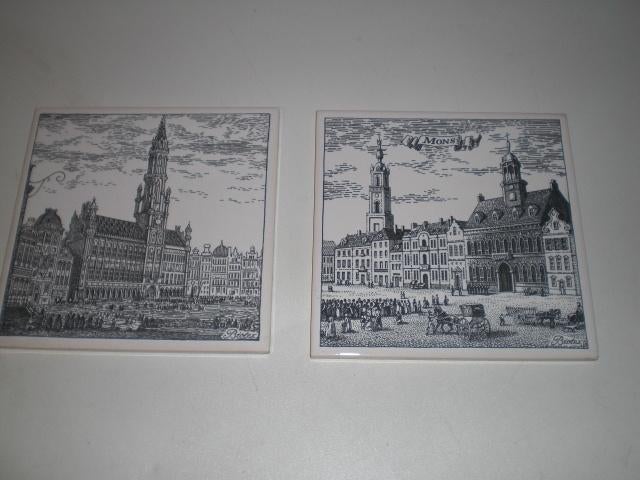 2 tegeltjes oude steden nrs. 163 Mons + 134 Biotex Mosa, Antiek en Kunst, Ophalen of Verzenden