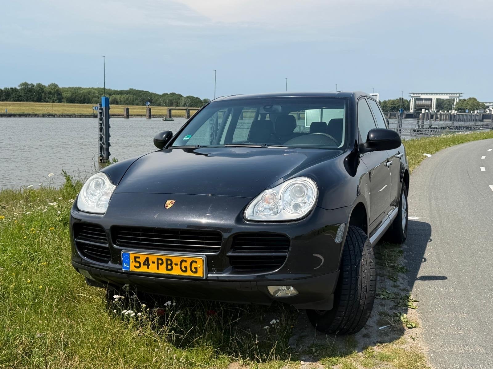 Porsche Cayenne 4.5 S Tiptronic S 2004 Zwart, Auto's, Automaat, Cayenne, 2220 kg, 8 cilinders