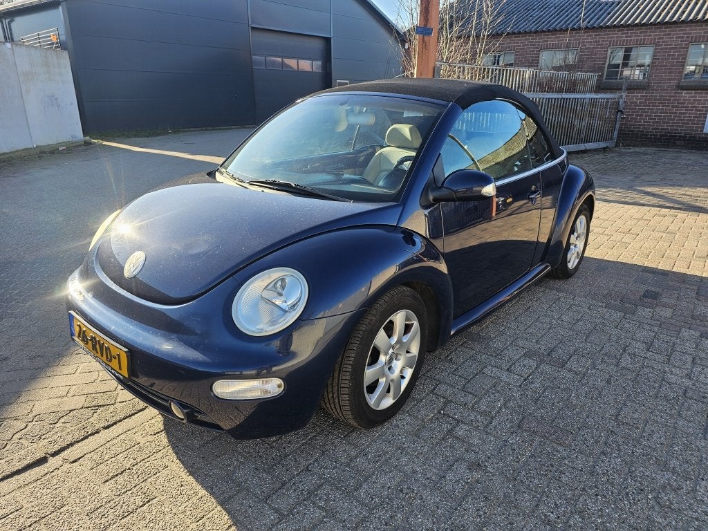 Volkswagen New Beetle Cabriolet 1.6 Highline (bj 2003), Auto's, Volkswagen, Open dak, Gebruikt, Beetle (Kever), 4 cilinders