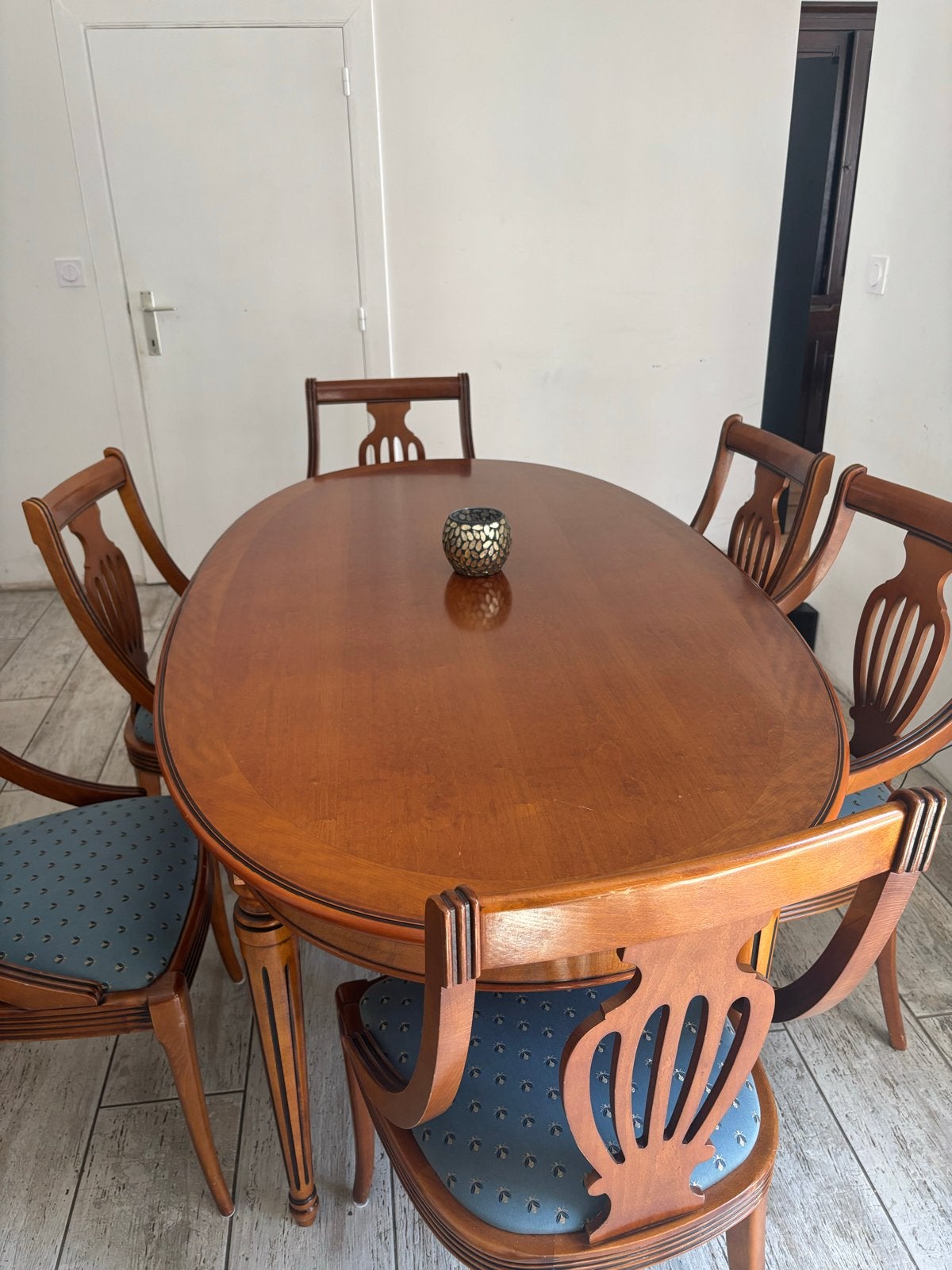 Ovale eettafel met 6 stoelen, Ophalen