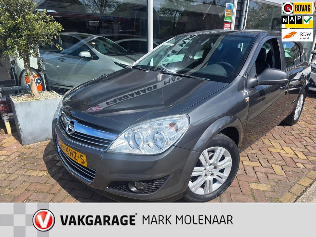 Opel Astra 1.6 Cosmo,leer,trekhaak, Auto's, Voorwielaandrijving, 15 km/l, Gebruikt, 4 cilinders