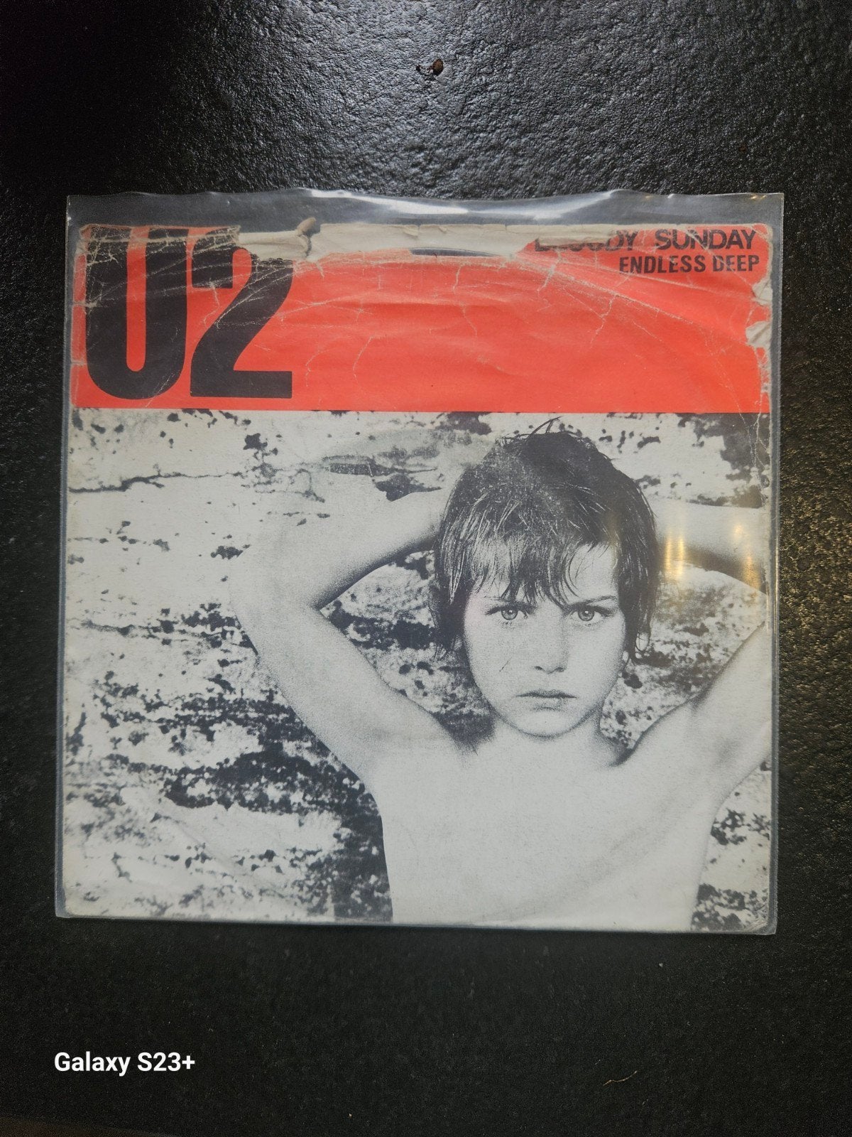 U2 - Sunday Bloody Sunday / Endless Deep (Single), Ophalen of Verzenden, Gebruikt, Rock, Single