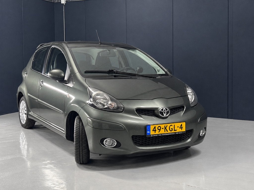 Toyota Aygo 1.0| 5-deurs | NAP | Airco | Elektrische ramen |, Auto's, Voorwielaandrijving, Dealer onderhouden, Gebruikt, 4 stoelen