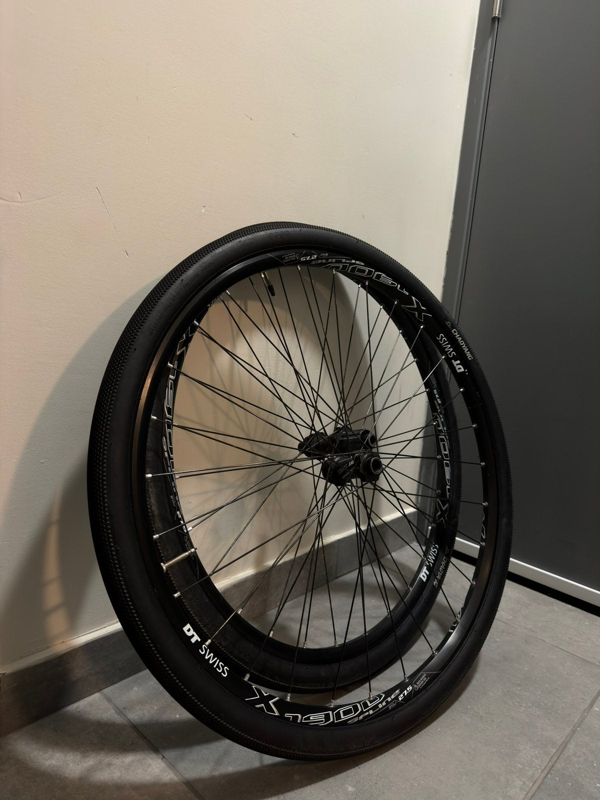 DT Swiss X 1900 Spline 27.5" Wielset 15x100 / 12x142 HG Body, Gebruikt, Racefiets, Aluminium, Ophalen