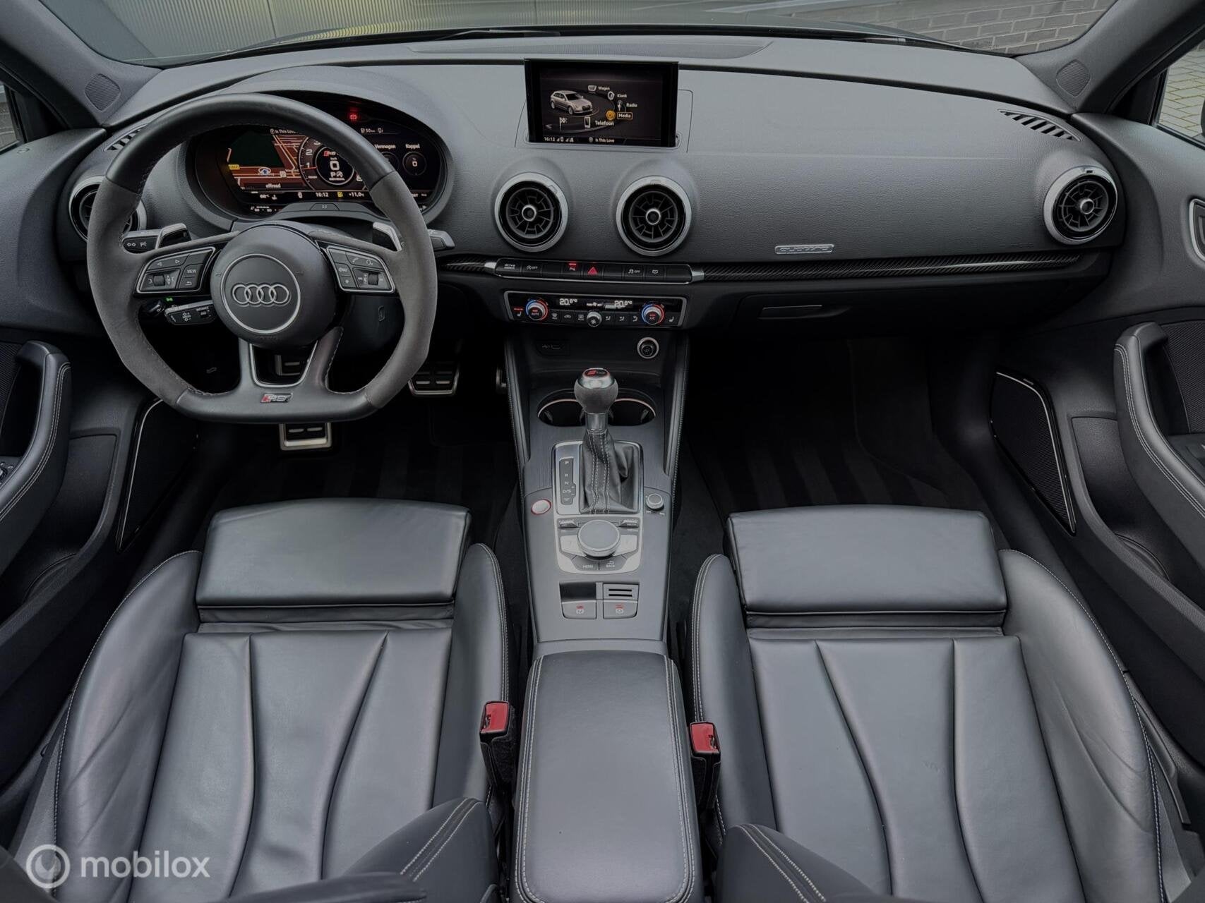 Audi RS3 2.5 TFSI RS3 Quattro|Milltek|pano|carbon|B&O|Vol!, Automaat, Gebruikt, RS3, Met garantie (alle)