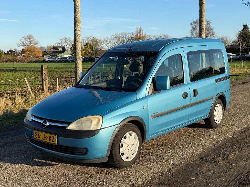 Opel Tour Combo 1.6 Comfort Nieuwe APK 05-2027 NAP, Auto's, Opel, Voorwielaandrijving, Gebruikt, Zwart, 4 cilinders
