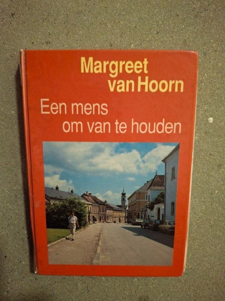 Margreet van Hoorn - Een mens om van te houden, Ophalen of Verzenden, Gelezen, Margreet van Hoorn