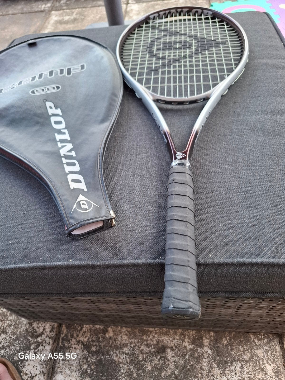 Dunlop tennisracket met hoes - Graphite Composite L1, Unit 10, The Point, Swallowfield Way, Hayes, UB3 1DQ, UK, Gebruikt, Dunlop Sport International Ltd.