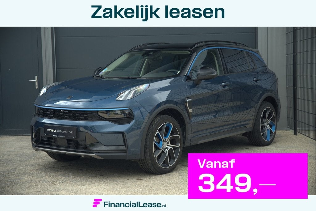 Lynk & Co 01 1.5 | Panoramadak | Stoelverwarming | Keyless |, Stof, Blauw, Bedrijf, 3 cilinders