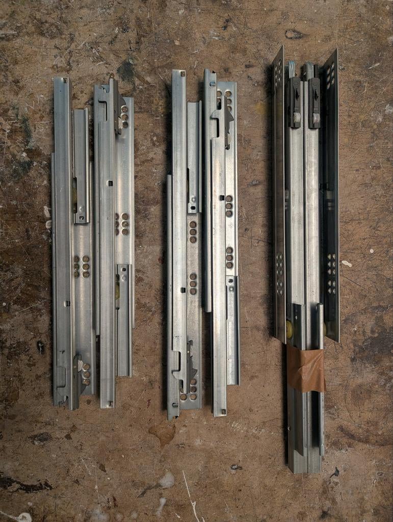 3 sets Blum Tandembox Plus ladegeleiders, Ophalen of Verzenden, Gebruikt, 250 mm of meer, Overige typen
