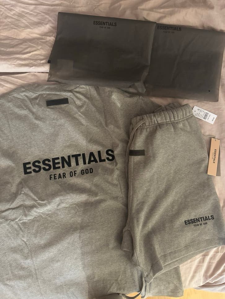 Essentials Fear of God T-shirt en korte broek set, Kleding | Heren, Overige Herenkleding, Ophalen of Verzenden, Nieuw