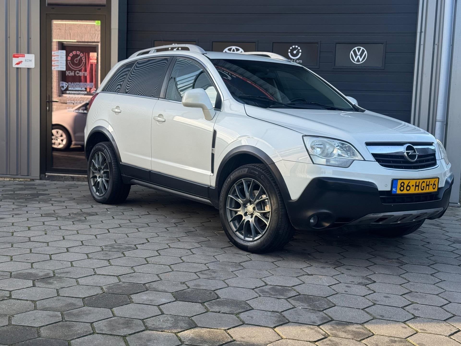 Opel Antara 2.4-16V Temptation - LM Velgen - New apk - Lage, Auto's, Dealer onderhouden, Stof, Gebruikt, Zwart
