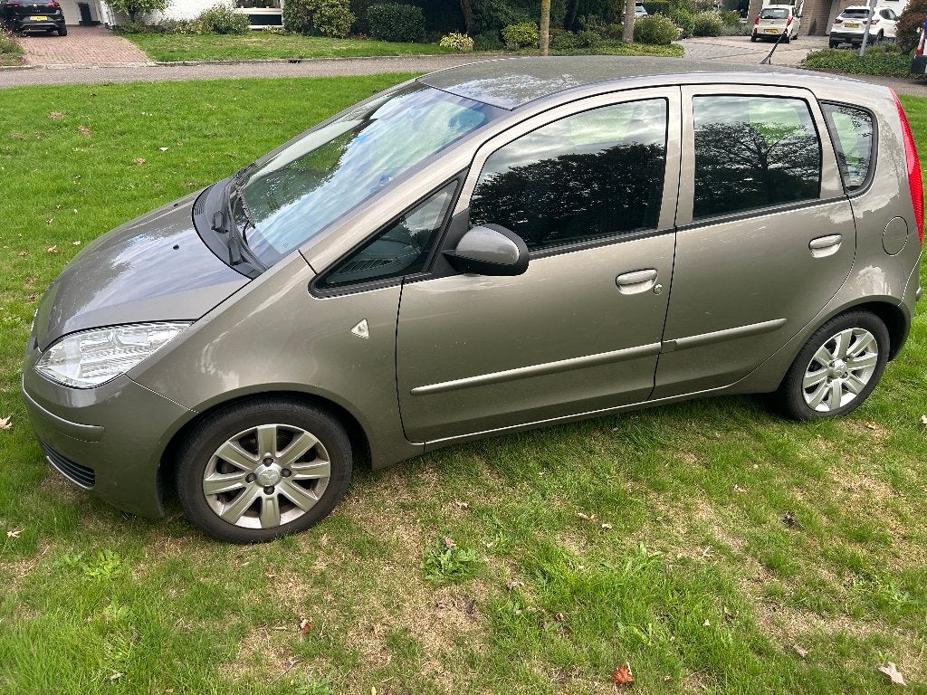 Mitsubishi Colt 1.3 CZ5 AUT 2008 Grijs, 79000 KM, Auto's, Stof, Colt, Origineel Nederlands, Particulier