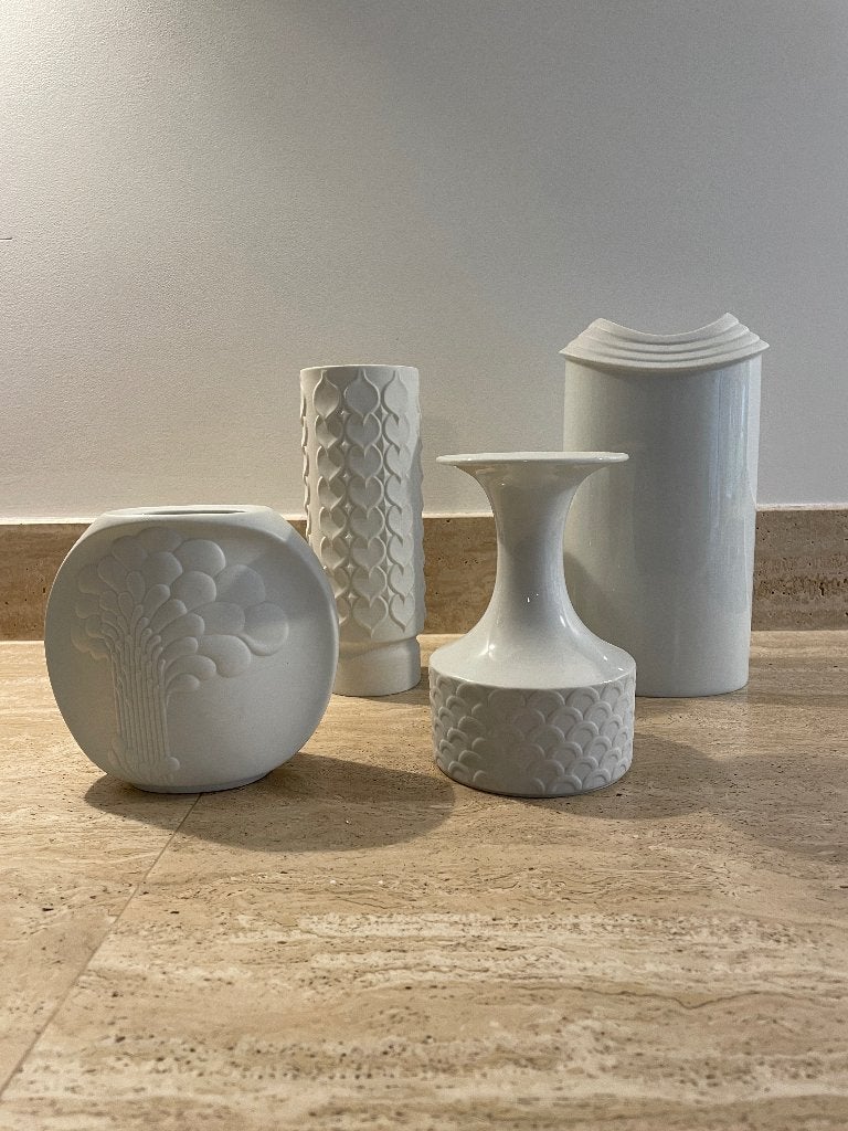Vier x witte midcentury / modernistische ‘op art’ vaasjes, Ophalen of Verzenden