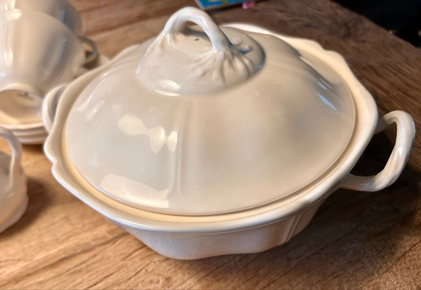 Wedgwood Queens Plain dekschaal, Ophalen of Verzenden, Zo goed als nieuw, Porselein, Schaal of Schalen