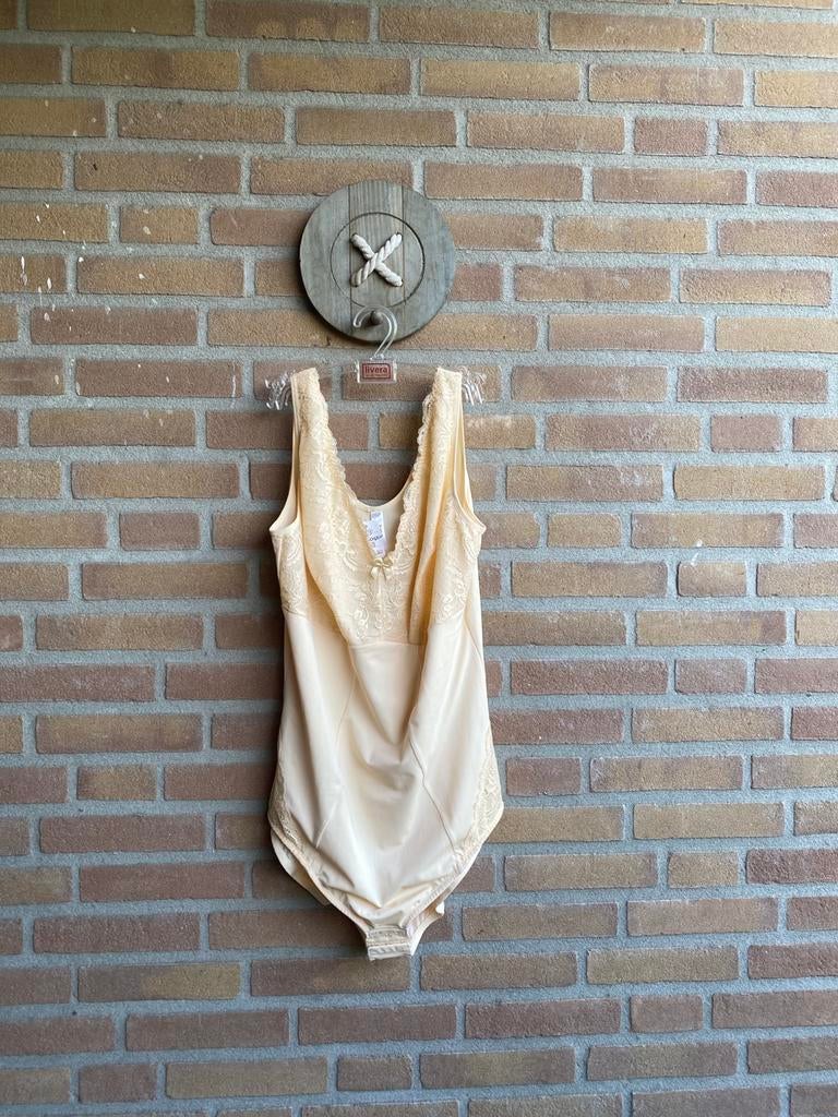 Bonprix shapewear, Ophalen of Verzenden, Beige, Body of Korset