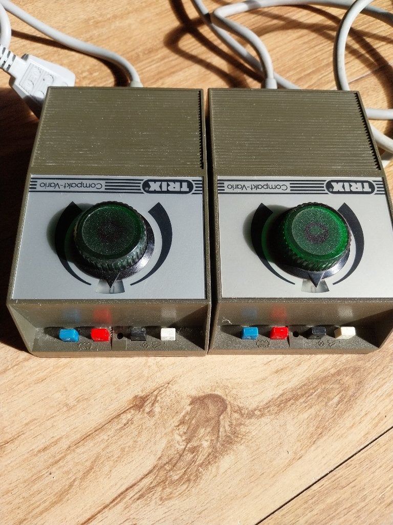 4 trix transformatoren, Gebruikt, Gelijkstroom, Trix, Wagon