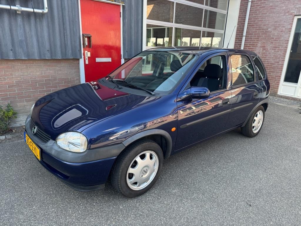 Opel Corsa 1.2i-16V Onyx CDX Automaat 43000KM Airco 5 Deurs, Auto's, Gebruikt, 31 €/maand, Blauw, Origineel Nederlands