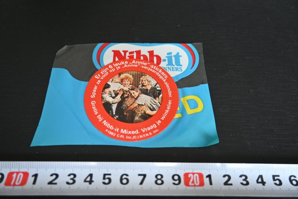 sticker NIBB-It  Annie verjaardagskalender, Ophalen, Zo goed als nieuw