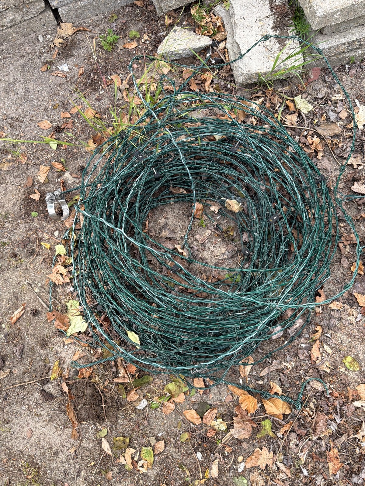 Rol prikkeldraad - Groen gecoat (4 stukken, +/- 96 m), Tuin en Terras, Ophalen of Verzenden, Gebruikt, IJzer, Overige typen