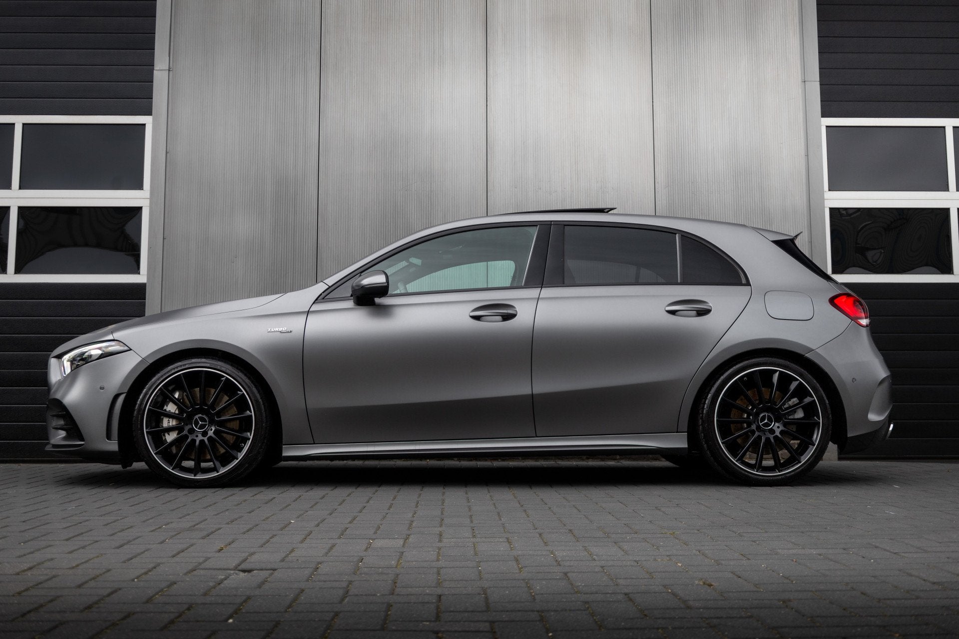 Mercedes-Benz A-Klasse AMG 35 4MATIC 306 pk Premium Plus AMG, Automaat, 4 cilinders, Automatische klimaatregeling, Bedrijf