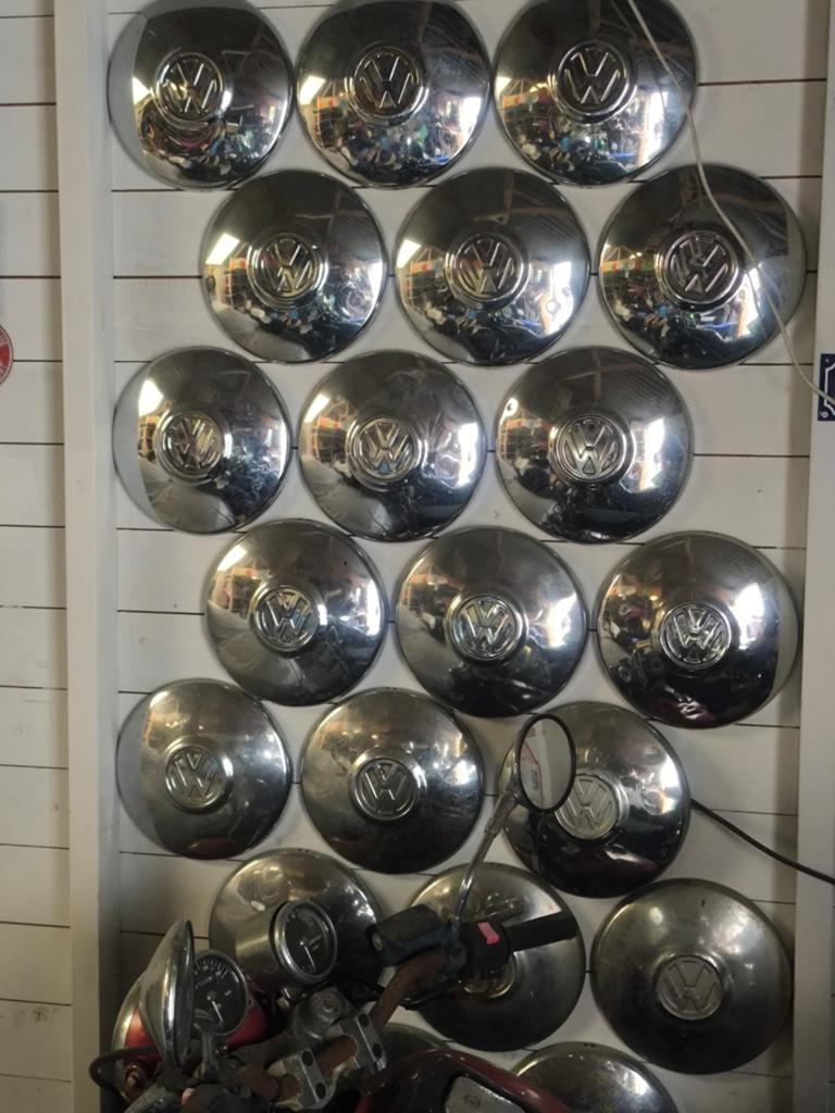 19 originele klassieke Volkswagen wieldoppen / VW hubcaps, Ophalen of Verzenden