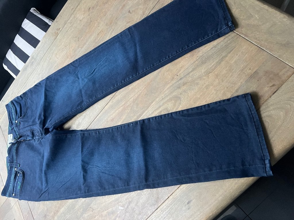 Nieuwe spijkerbroek Jacob Cohen mt 31, Blauw, Nieuw, W32 (confectie 46) of kleiner, Ophalen of Verzenden