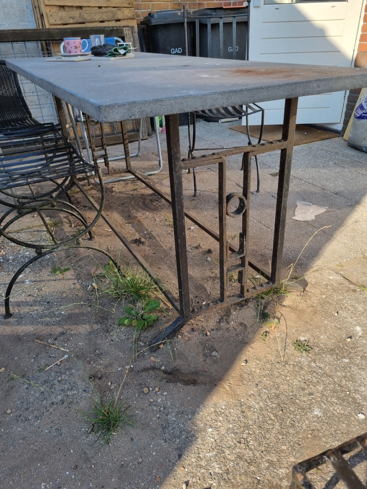 Gietijzeren tafel met 4 stoelen, Ophalen