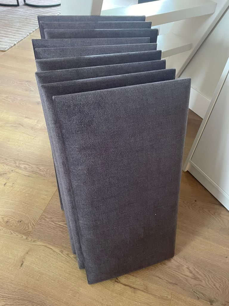 Te koop 9 wandpanelen grijze stof 60x30 cm, Ophalen of Verzenden, Zo goed als nieuw