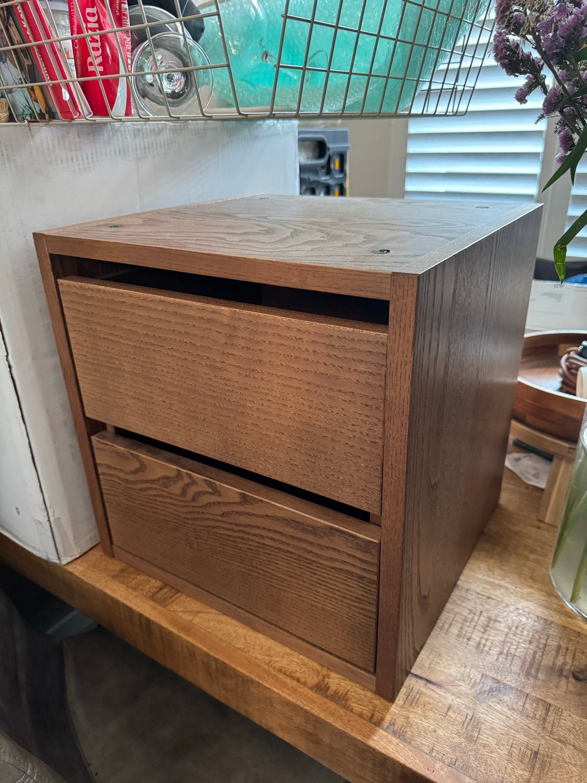 IKEA VADHOLMA ladekastje - bruin/gebeitst essenkleur, Ophalen, Minder dan 50 cm, 1 of 2 laden, Zo goed als nieuw