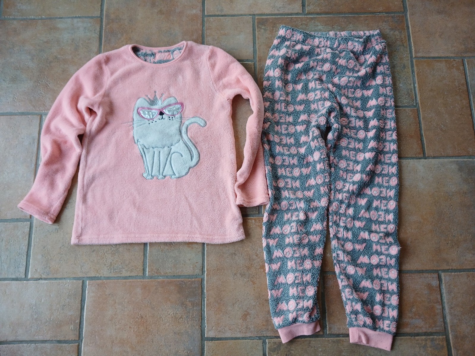 primark pyjama poes maat 158, Nacht- of Onderkleding, Gebruikt, Meisje, Ophalen of Verzenden