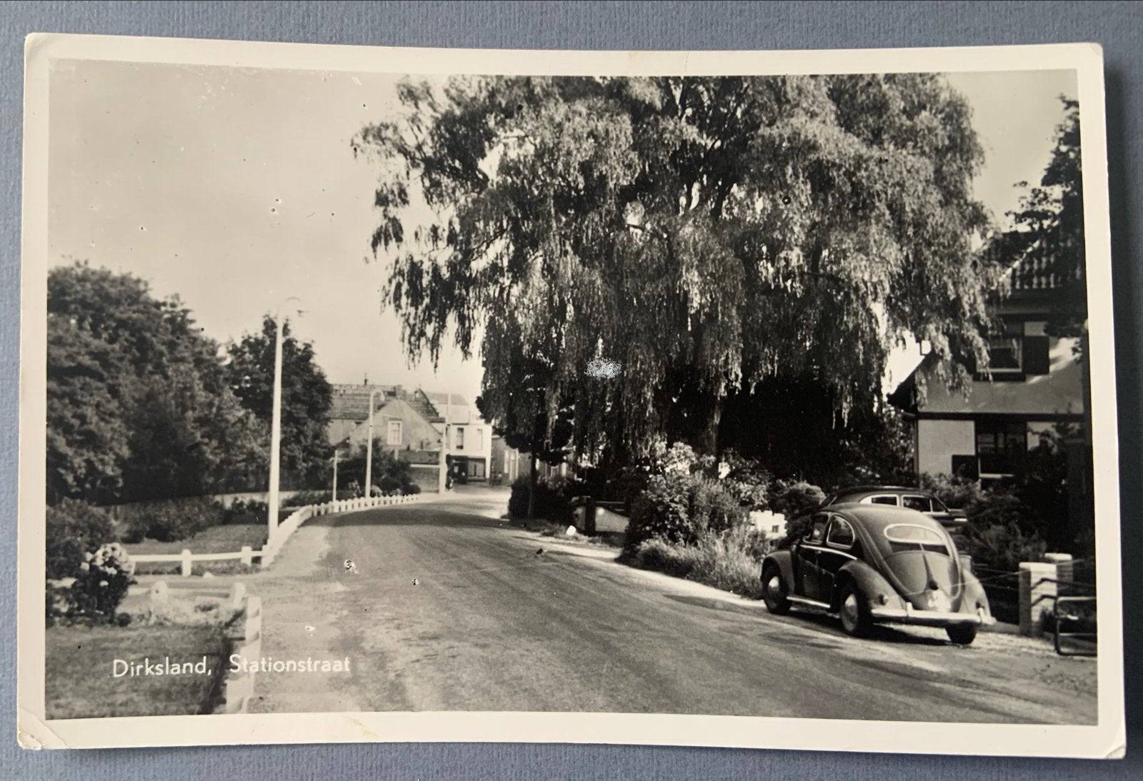 Dirksland, Stationsstraat met Kever, Verzenden, 1940 tot 1960, Gelopen
