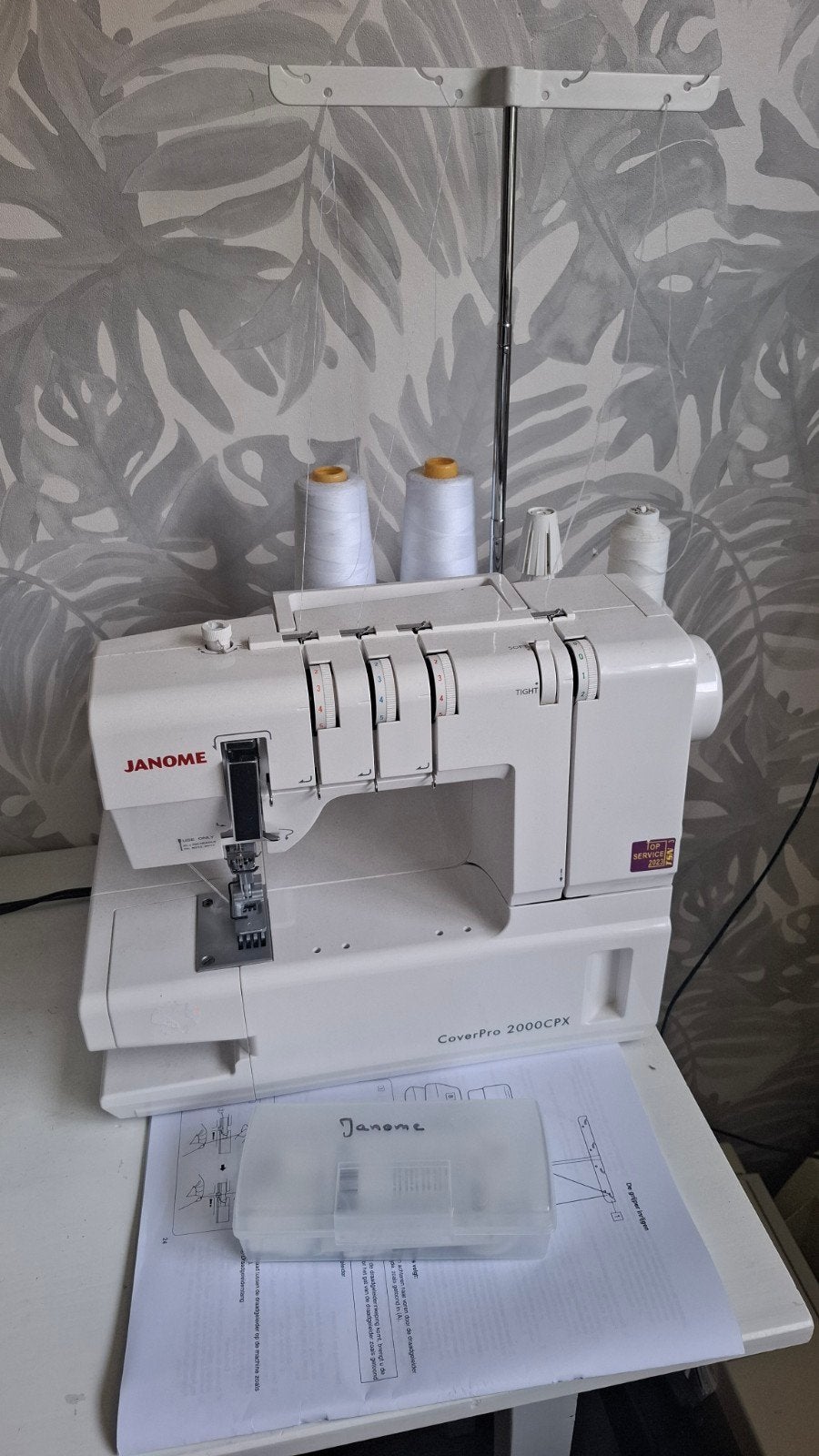Janome CoverPro 2000 CPX Coverstitch Machine, Hobby en Vrije tijd, Ophalen, Zo goed als nieuw, Lockmachine, Janome