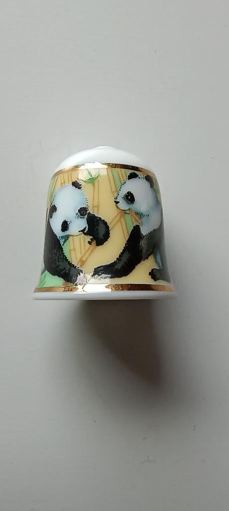 vingerhoedje pandas Japan, Ophalen of Verzenden, Zo goed als nieuw, Porselein, Buitenland
