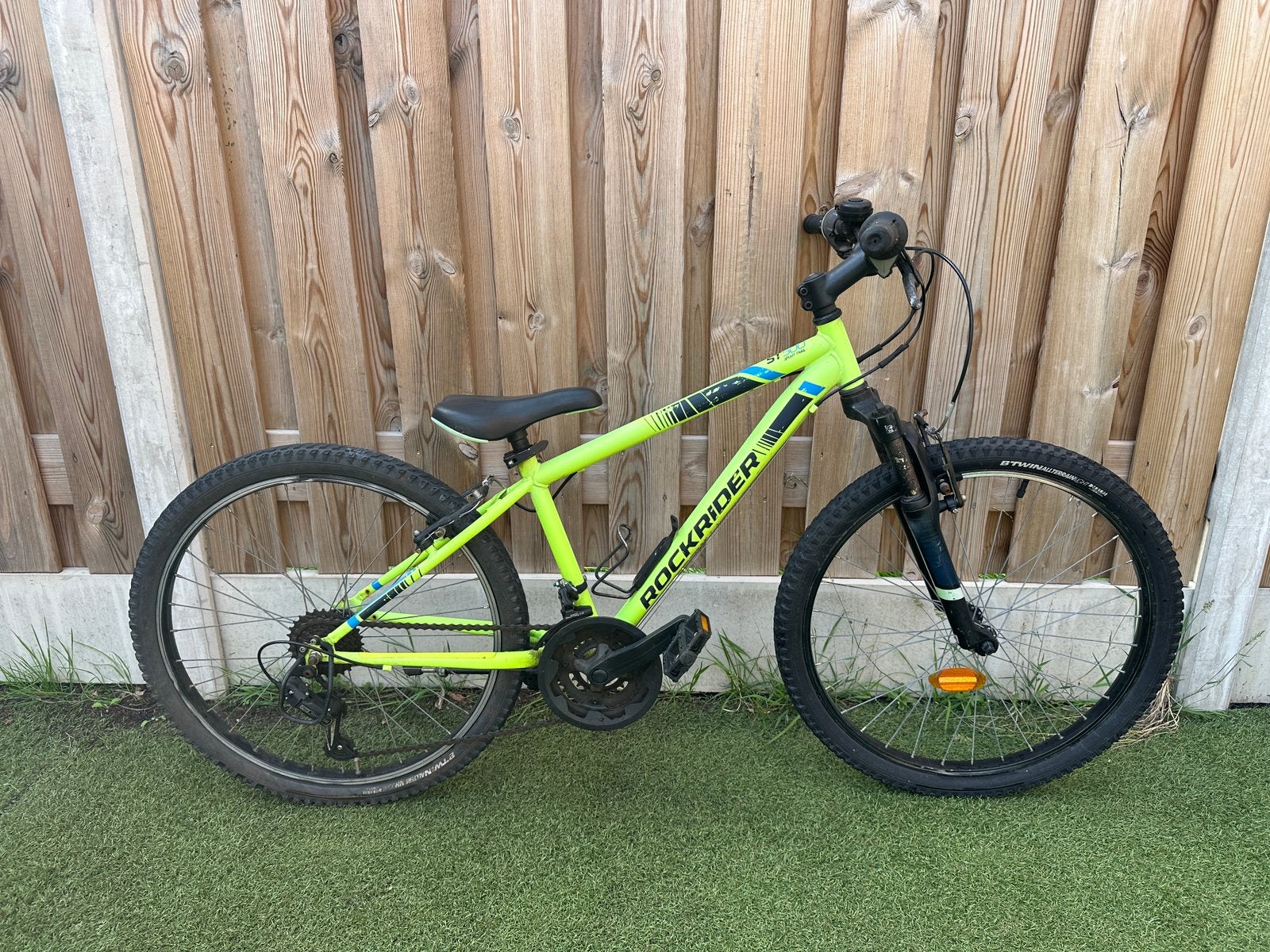 Rockrider ST500 | Jongensfiets | 24 inch | 18 versnellingen, Fietsen en Brommers, Ophalen, Velgrem, Versnellingen, Gebruikt