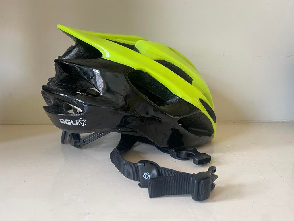 Agu fietshelm S/M Maat 52-58 cm, Ophalen of Verzenden, Zo goed als nieuw, M, Heer of Dame