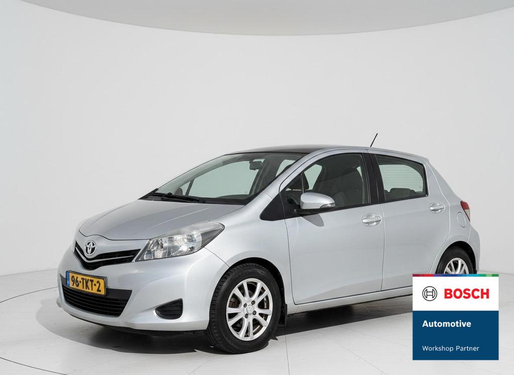 Toyota Yaris 1.3 VVT-i Aspiration PANO - CRUISE - TREKHAAK -, Voorwielaandrijving, Euro 5, Stof, 4 cilinders