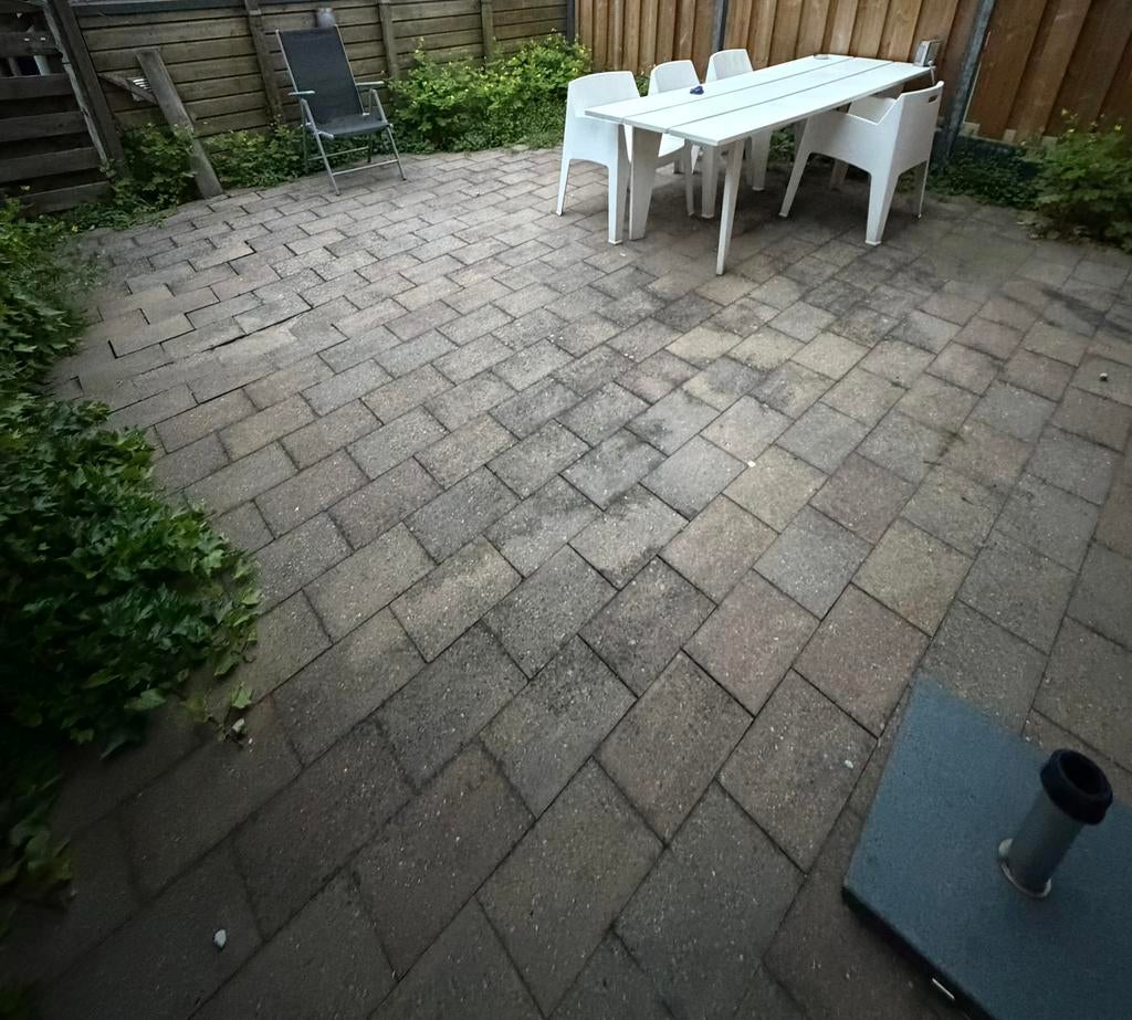 GRATIS 25m2 Betontegels 30x20, Ophalen, Zo goed als nieuw, Beton, Terrastegels