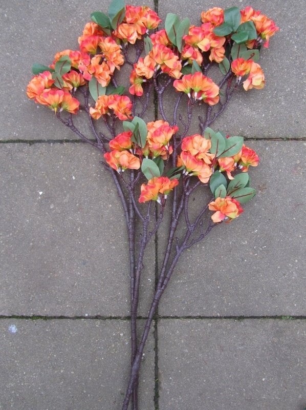 ORANJE KUNST BLOEMEN TAKKEN, Verzenden, Nieuw
