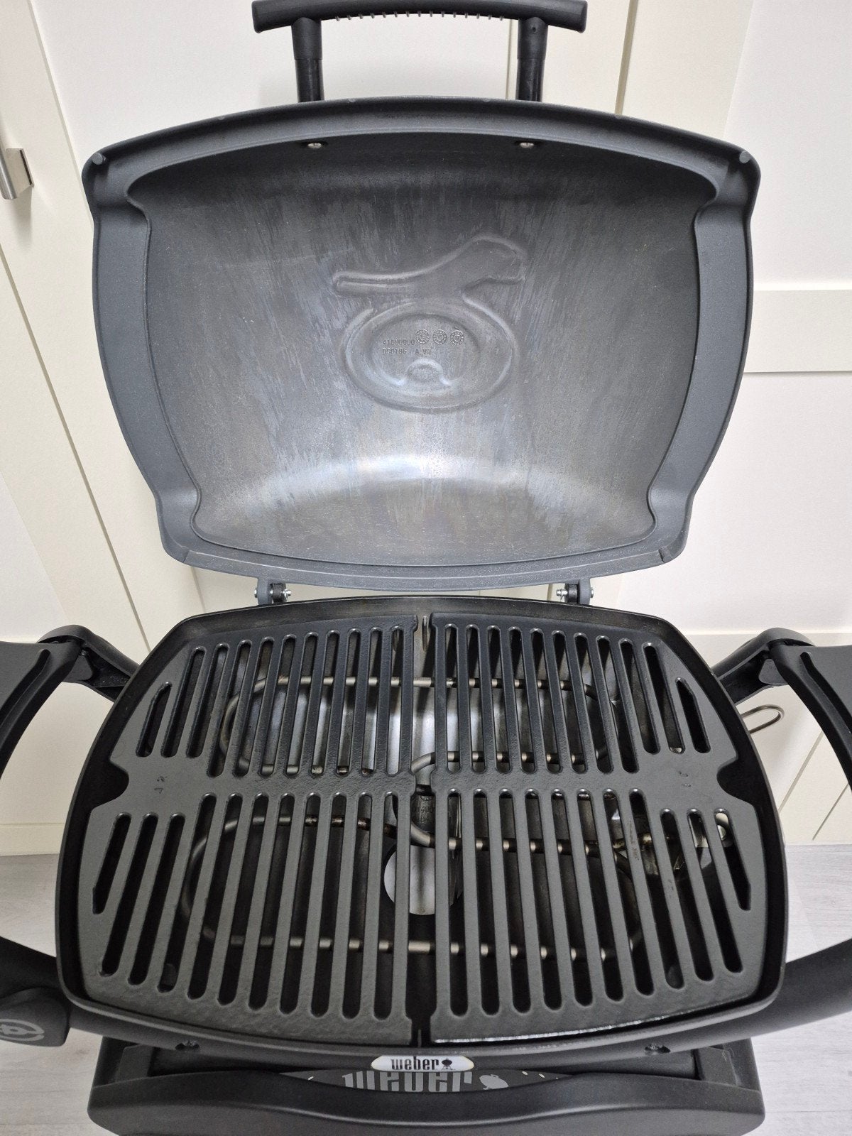 Weber Q1400 elektrische barbecue met onderstel, Tuin en Terras, Ophalen, Zo goed als nieuw, Weber