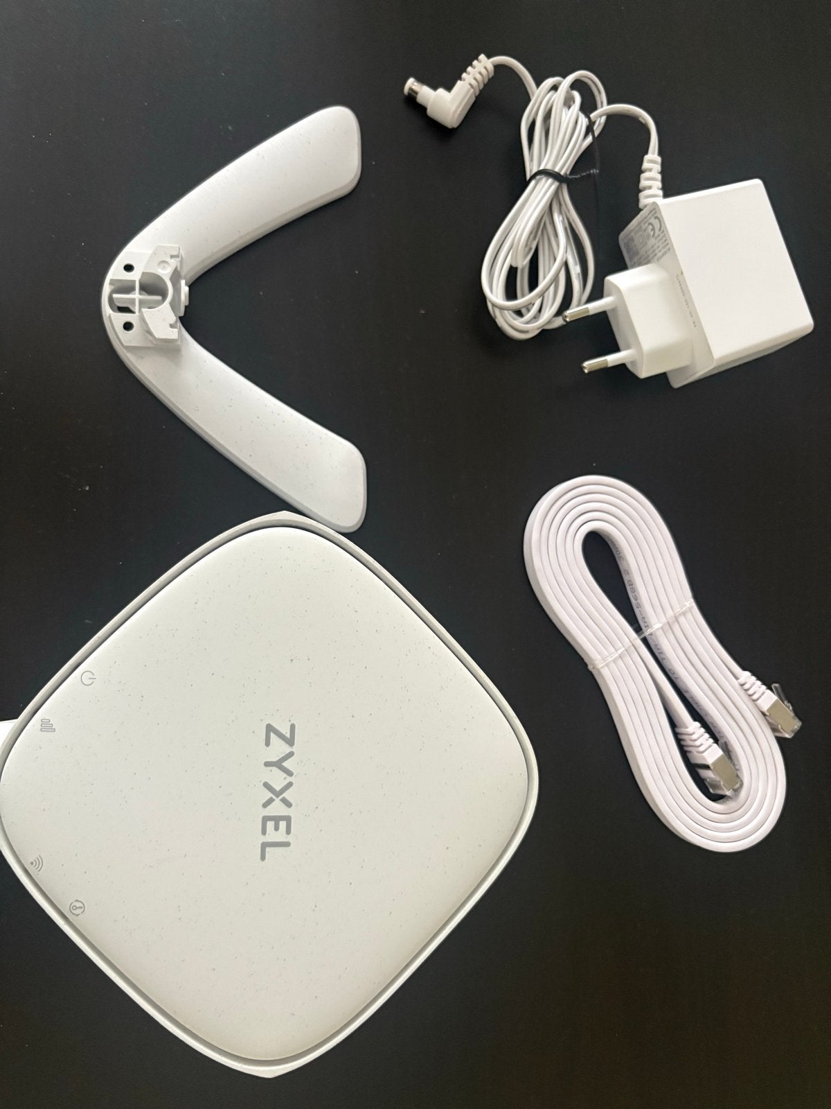 Zyxel WiFi 6 Router (Zyxel 8121) met accessoires, Computers en Software, WiFi-versterkers, Ophalen of Verzenden, Nieuw